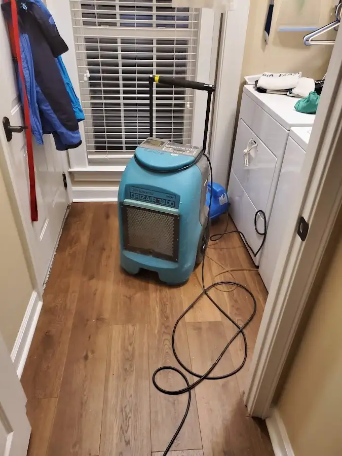 Commercial dehumidifier deployed for Crawl Space Restoration in Smyrna